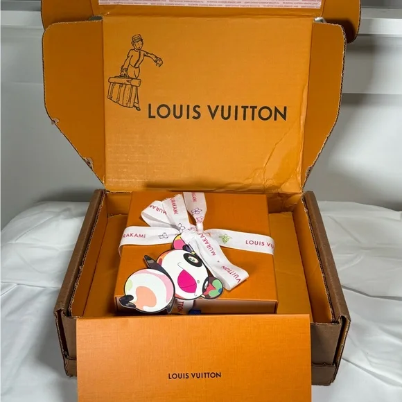 LV x TM Multicolor Mini Flowergram 15mm
Reversible Women’s Belt - Picture 5 of 6